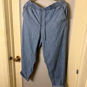 Talbots Blue Denim/chambray capris sz M
